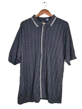 Point Zero Gray and White Button Down Short Sleeve Shirt